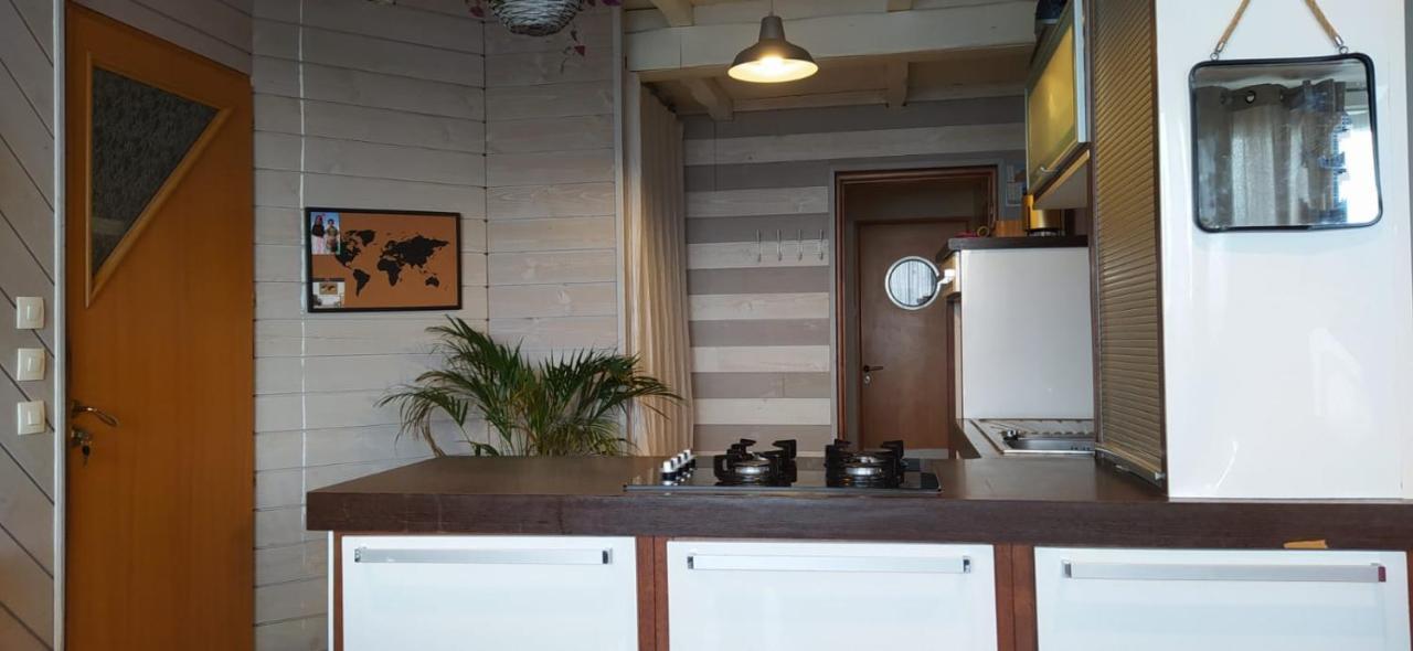 Appartement Vue Mer, Rdc, Plage De Trestrignel Perros-Guirec Dış mekan fotoğraf
